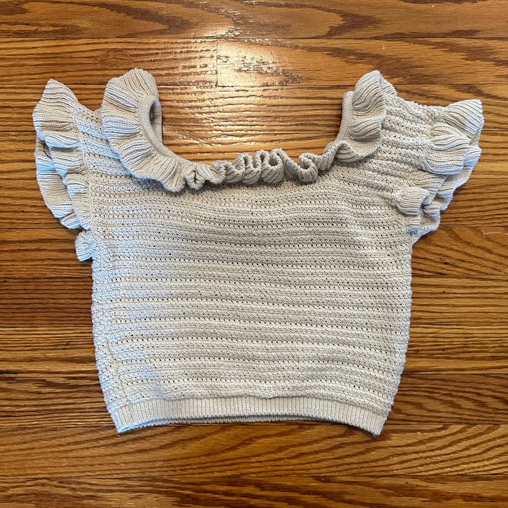 Knit Ruffle Sleeves Top - Picture 3 of 3